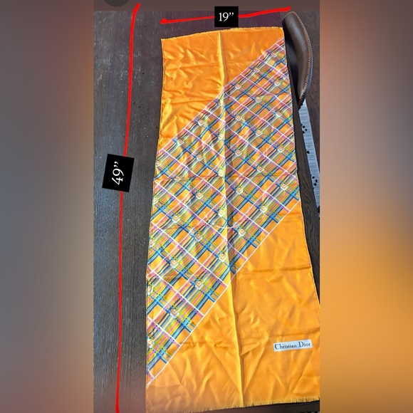 Christian Dior silk Scarf - AUTHENTIC - Picture 6 of 6